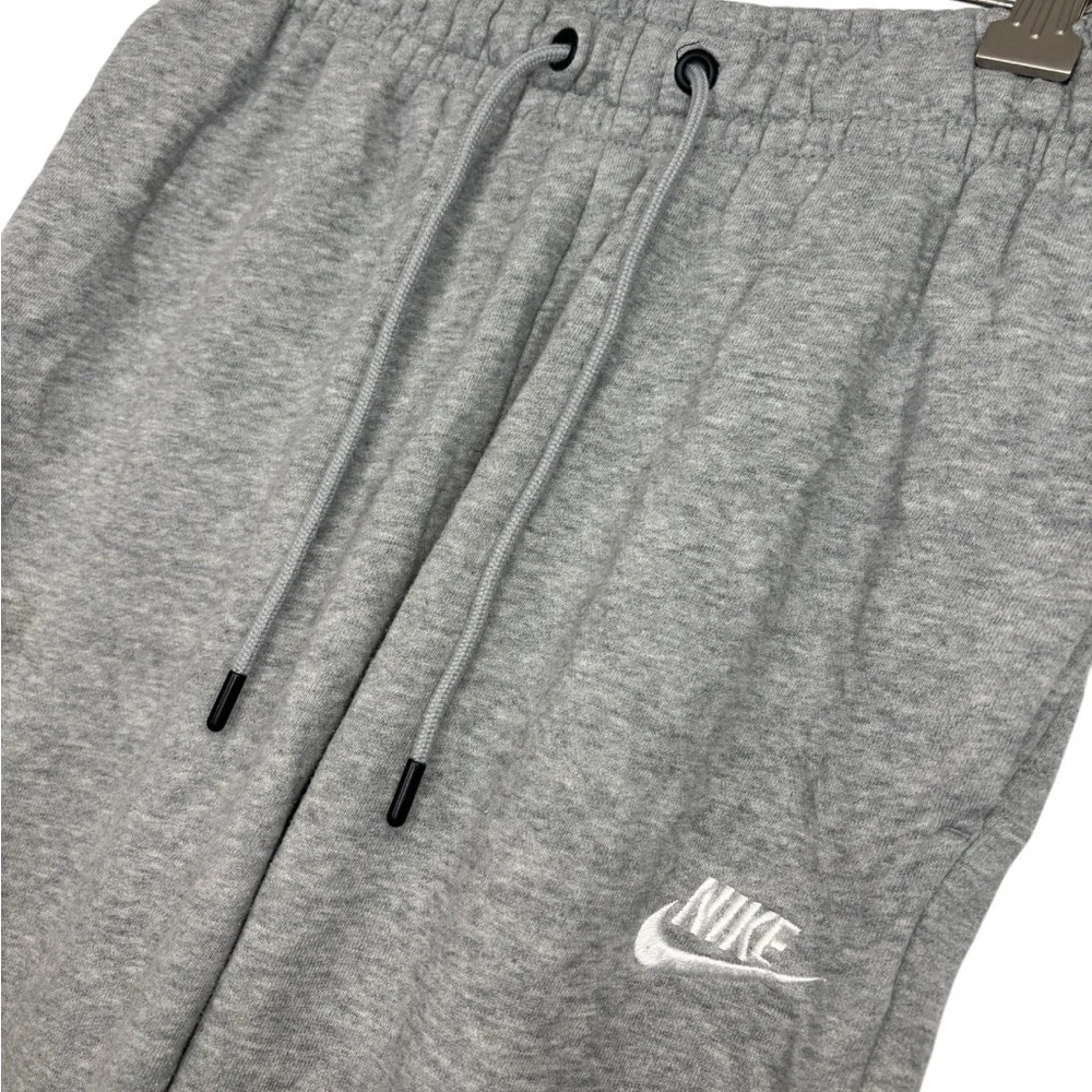 Nike Women’s Heather Gray Joggers with Drawstring Waist and Embroidered Logo